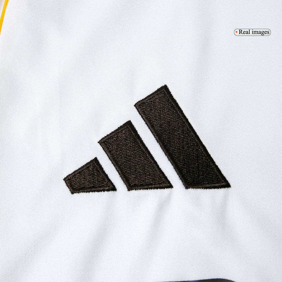 Real Madrid MBAPPÉ 10 Home Soccer Jersey 2025/26